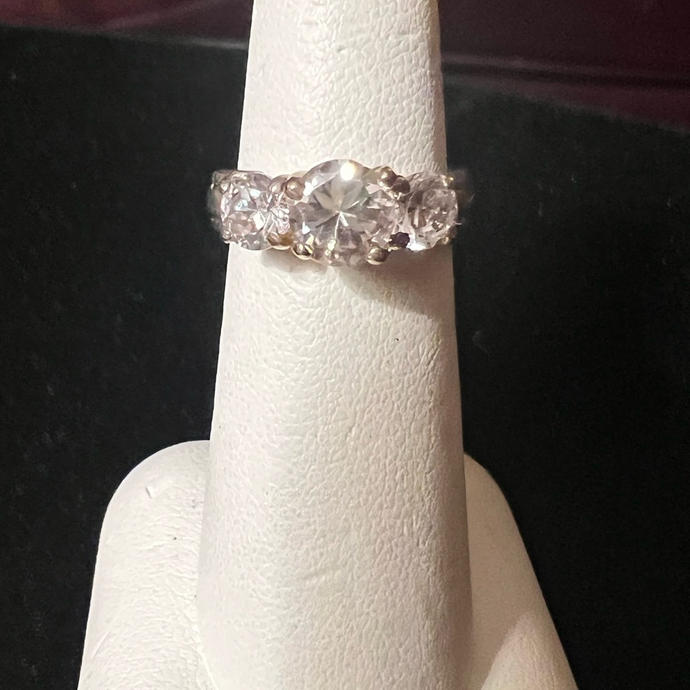 Lind three stone faux diamond CZ ring size 5.75